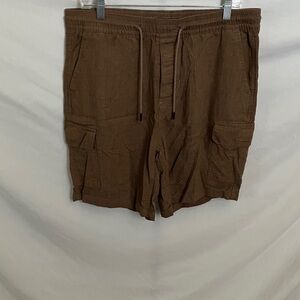 Kenneth Cole:  Light Brown Cargo Shorts-  Linen Blend- L